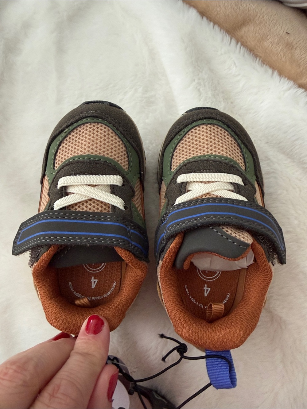 Kids Neutral Multi-Color Athletic Sneakers - Size 4
